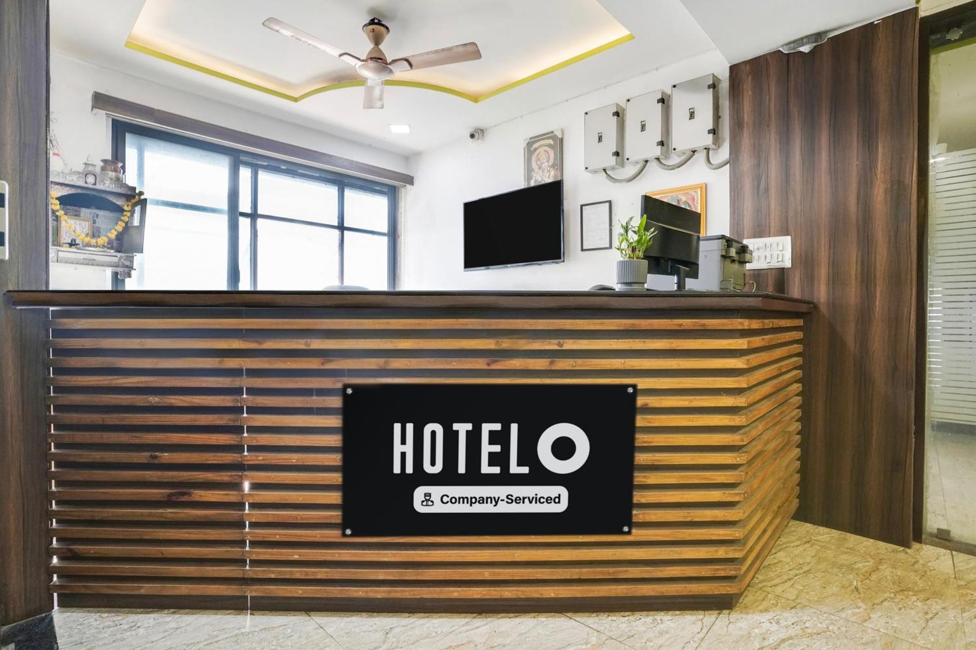Hotel O Hathijan Vatva Formerly Hotel Dev Palace أحمد أباد المظهر الخارجي الصورة